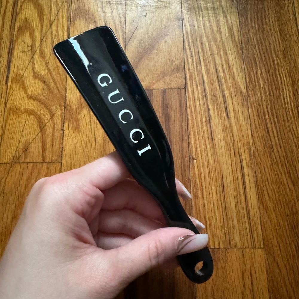 Gucci shoe horn